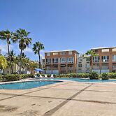 Loiza Condo w/ Rooftop Patio - Walk to Beach!