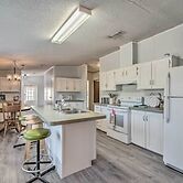 5 Mi to Homosassa State Park: Home w/ Yard!