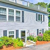 3 Mi to Bourne Scenic Park: Quaint Cape Cod Apt