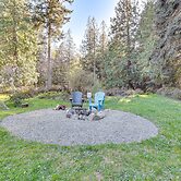 Secluded Port Townsend Retreat: Pets Welcome!