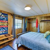 Secluded Port Townsend Retreat: Pets Welcome!