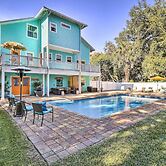 Studio w/ Pool & Gas Grill < 1 Mi to River