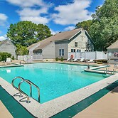 5 Mi to Mashpee Commons: Coastal Mashpee Condo