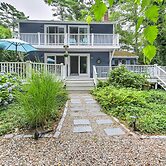 Mashpee House w/ Wraparound Deck - Walk to Beach!