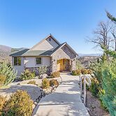 28 Mi to Yosemite: Lovely Mtn Cottage w/ Deck!