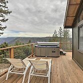 Homey Colfax Getaway w/ Private Hot Tub!