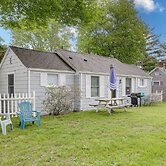 1 Mi to Ferry: 'sea Street Cottage' in Hyannis