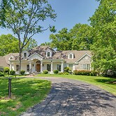 Pool, Hot Tub & Outdoor Theater: Franklin Retreat