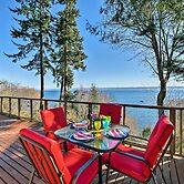 Puget Sound Escape: Private Beach & Oversized Deck