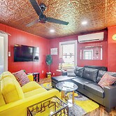 Homey Cottage With Sunroom & Smart TV!