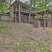 Secluded Edgemont Getaway w/ Huge Outdoor Deck!