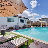 Sun-soaked Livermore Gem With Patio & Fire Pit!