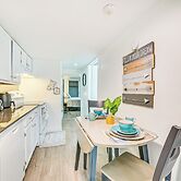 Walk to Downtown Albany: Ten Broeck Triangle Apt!