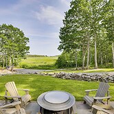 Spacious Kennebunkport Home w/ View, 2 Mi to Beach