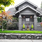 Updated Tacoma Home w/ Patio: 3 Mi to Downtown