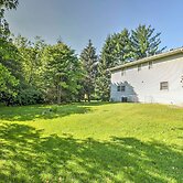 Private Plymouth Hideaway - 13 Miles to Ann Arbor!