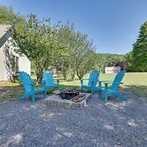 Guntersville Lake Home w/ Deck & Covered Boat Slip
