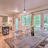 Peaceful Pisgah Forest Cottage w/ Fire Pit!