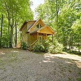 Cozy Whittier Cabin + Yard & Hot Tub, Pets Welcome