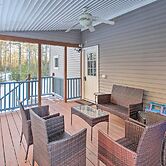 Inviting Countryside Home: 4 Mi to Long Lake!