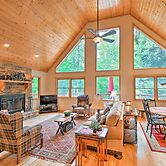 Andrews Cabin w/ Game Room & Covered Porch!