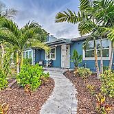 Cozy Jungle Escape < 1 Mi to Gulfport Beach!
