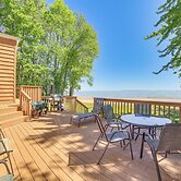 Private Beach & Deck: Spacious Lake Michigan Home