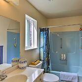 Lake Almanor Country Club Home w/ Views!