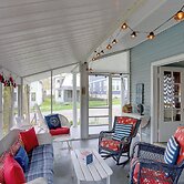 Spacious Lakeside Cottage - 2 Miles to Marblehead!
