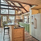 Douglas Lake Cabin w/ Mountain-view Deck & Grill