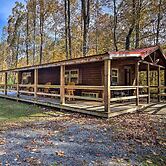 Hooah Cabin Retreat w/ Grill & Step-free Access