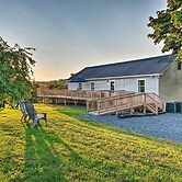 Deck & Game Room: Home in Pennsylvania Countryside