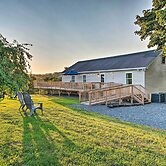 Deck & Game Room: Home in Pennsylvania Countryside