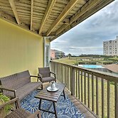 Bright Emerald Isle Condo w/ Private Beach Access!