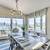 Westbrook Home w/ Ocean Views - Walk to Beach