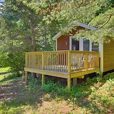 Couples Getaway Near Beaches: Northport Cottage