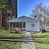 2 Mi to Downtown Knoxville: Cozy Home w/ Patio