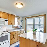 Lake Mary Cottage w/ Private Beach & Boat Dock