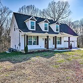 Goodlettsville Home ~ 4 Miles to Raceway!