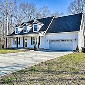 Goodlettsville Home ~ 4 Miles to Raceway!