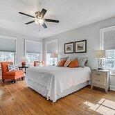 Beautiful Hill Country Ranch Home - 4 Mi to Town!