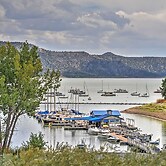 Quiet Pagosa Springs Cabin: Lake & Mountain Views!