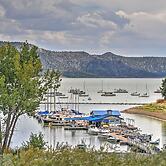 Quiet Pagosa Springs Cabin: Lake & Mountain Views!