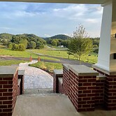 Family-friendly Retreat: Enjoy Year-round Fun