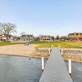 Home on Fox River: Modern Decor Style!