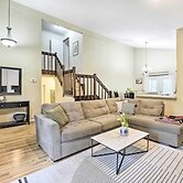 Cozy Cary Abode ~ 10 Mi to Downtown Raleigh!