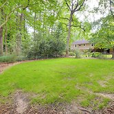 Cozy Cary Abode ~ 10 Mi to Downtown Raleigh!