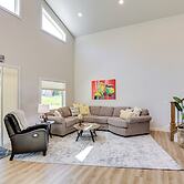 Red Lodge Retreat w/ Creek Access + Fire Pit!