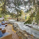 Creekside Cabin: Easy Access to I-70 & Slopes!