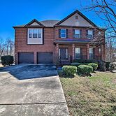 Luxe Mccalla Family Home With Game Room & Yard!